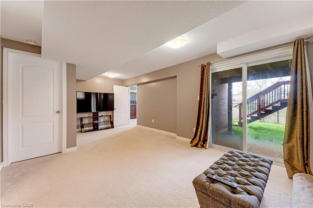 109 Robert Simone Way Property Photo 30