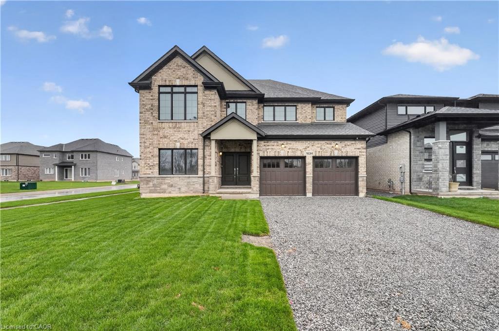 1034 Kraft Road N Property Photo 2
