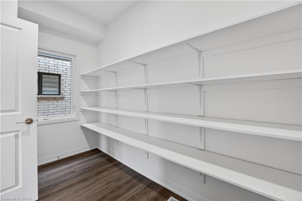 1034 Kraft Road N Property Photo 19