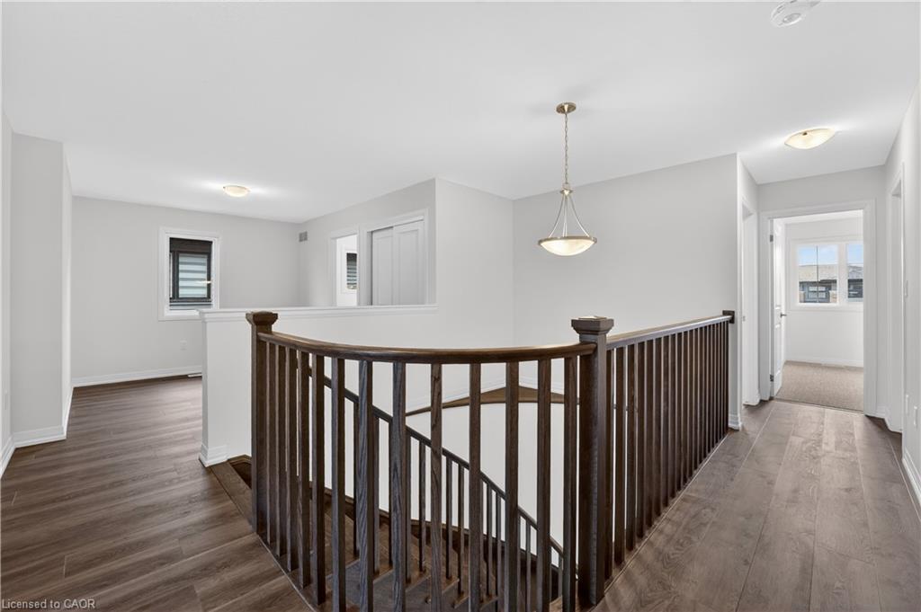 1034 Kraft Road N Property Photo 20