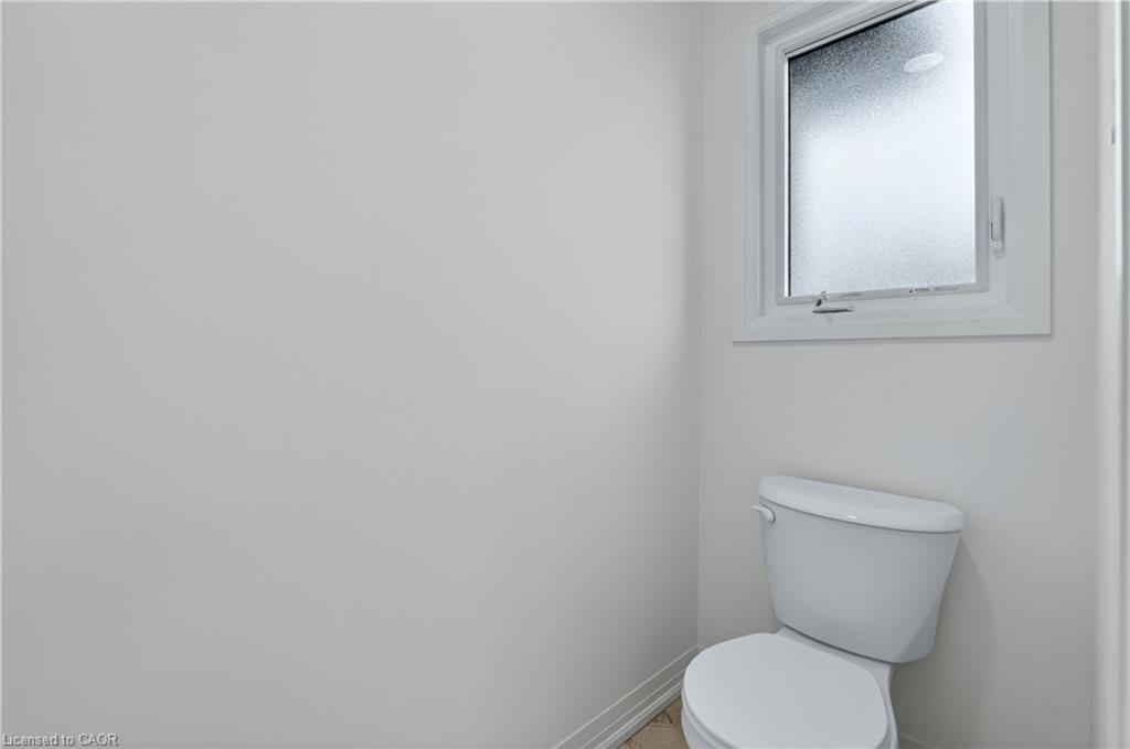 1034 Kraft Road N Property Photo 30