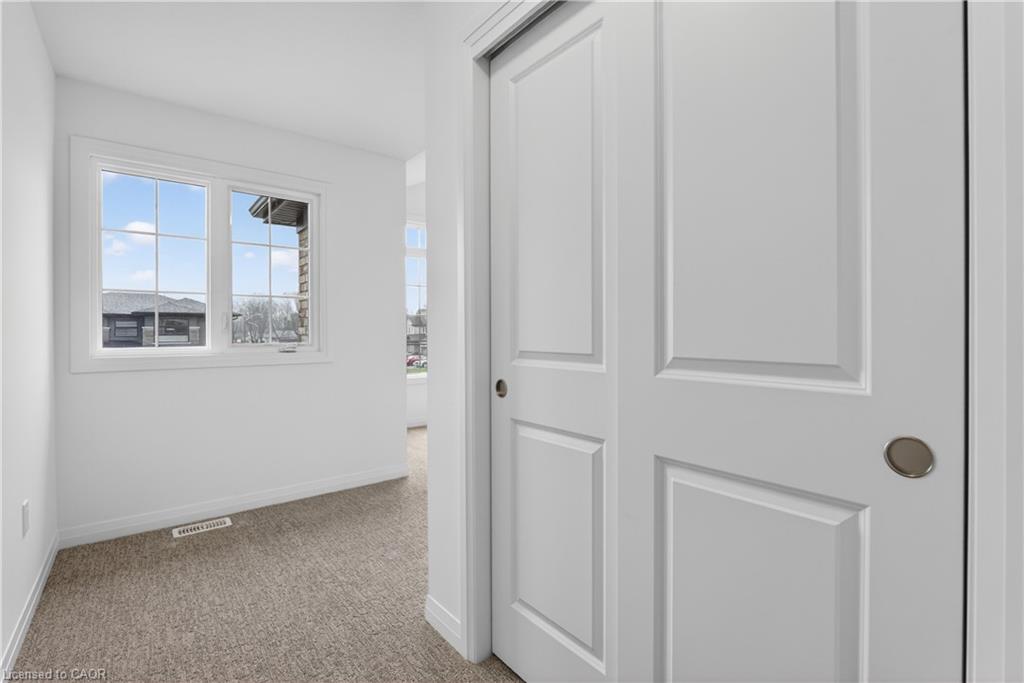 1034 Kraft Road N Property Photo 35