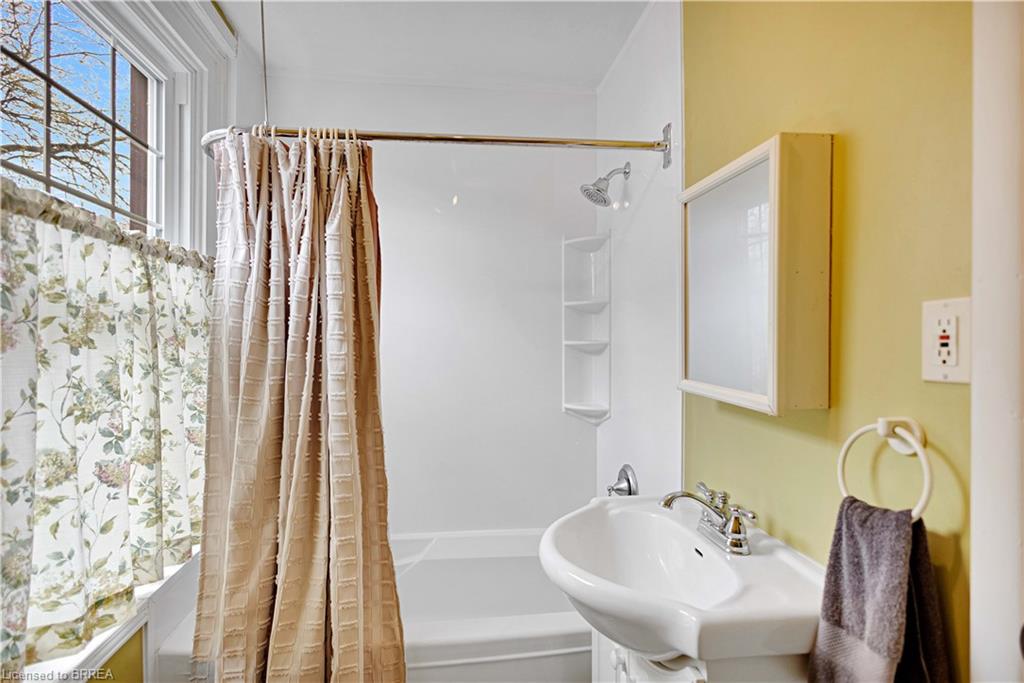 303 Dalhousie Street Property Photo 15