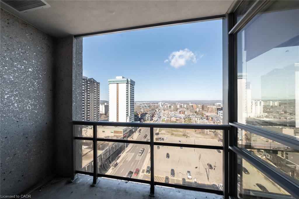 150 Main Street W Property Photo 17