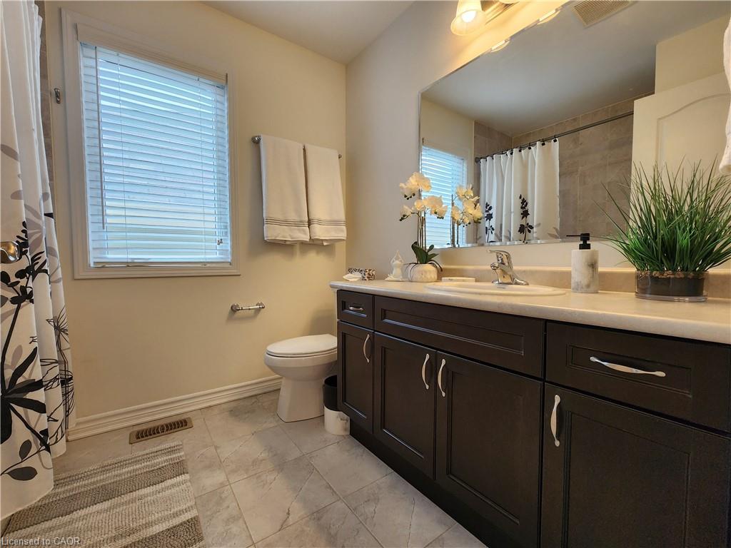 259 Grovehill Crescent Property Photo 20