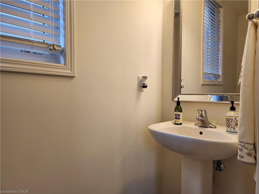 259 Grovehill Crescent Property Photo 29