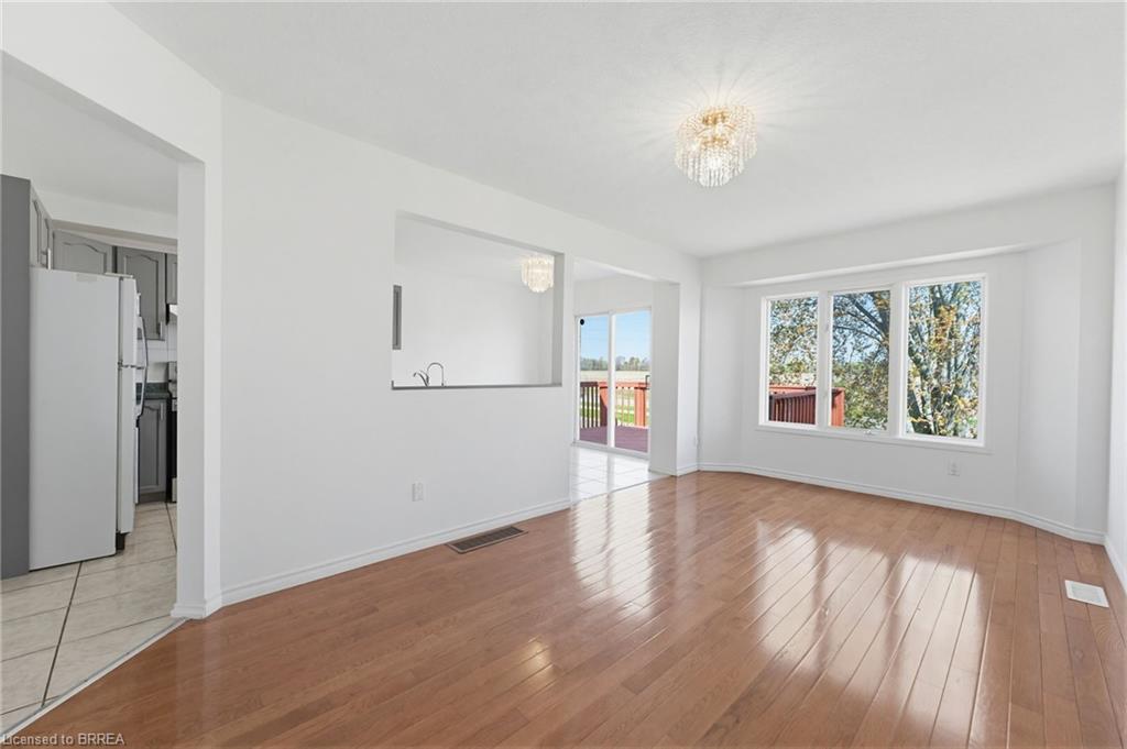 25 Anastasia Crescent Property Photo 8