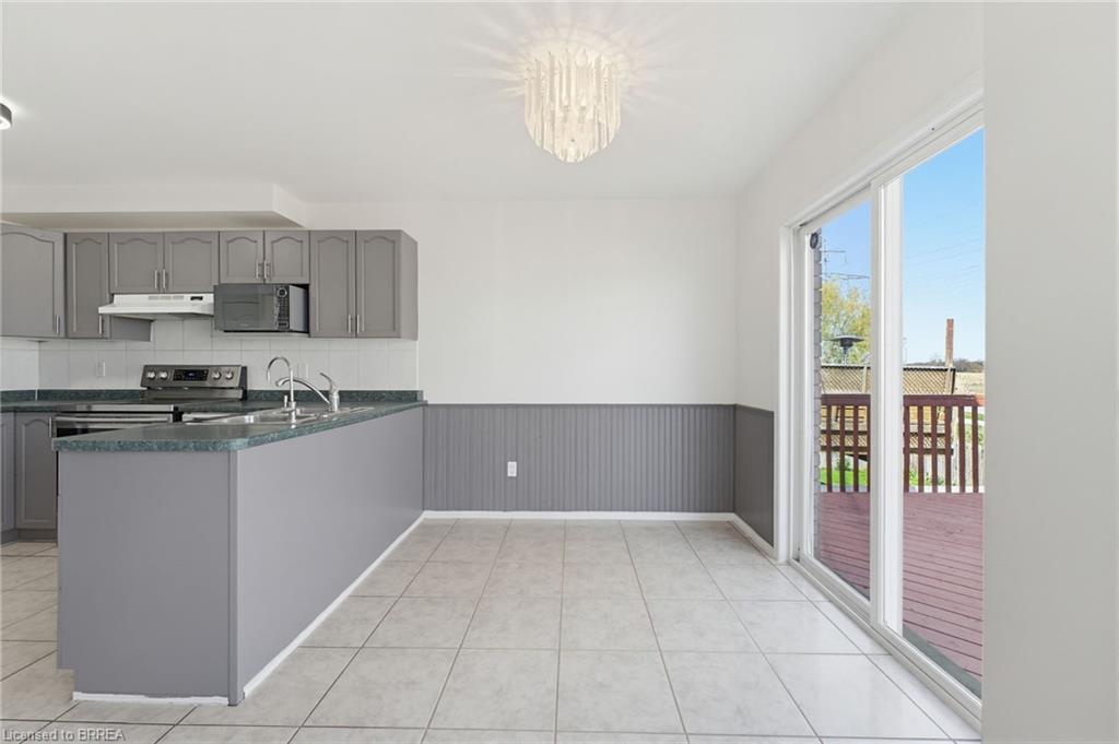 25 Anastasia Crescent Property Photo 10