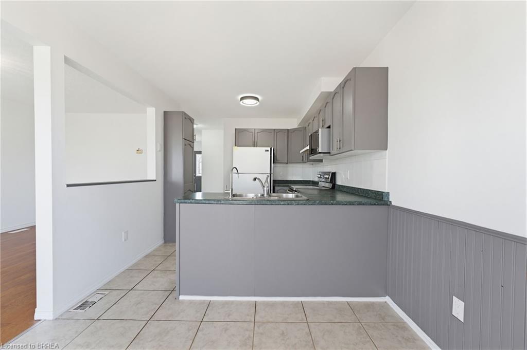 25 Anastasia Crescent Property Photo 12