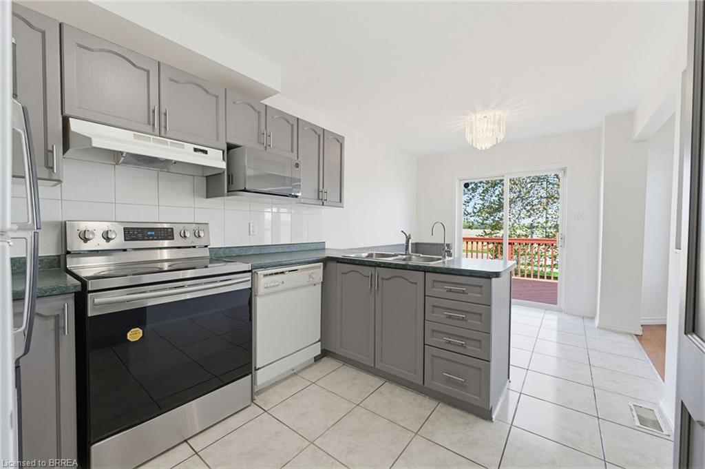 25 Anastasia Crescent Property Photo 15