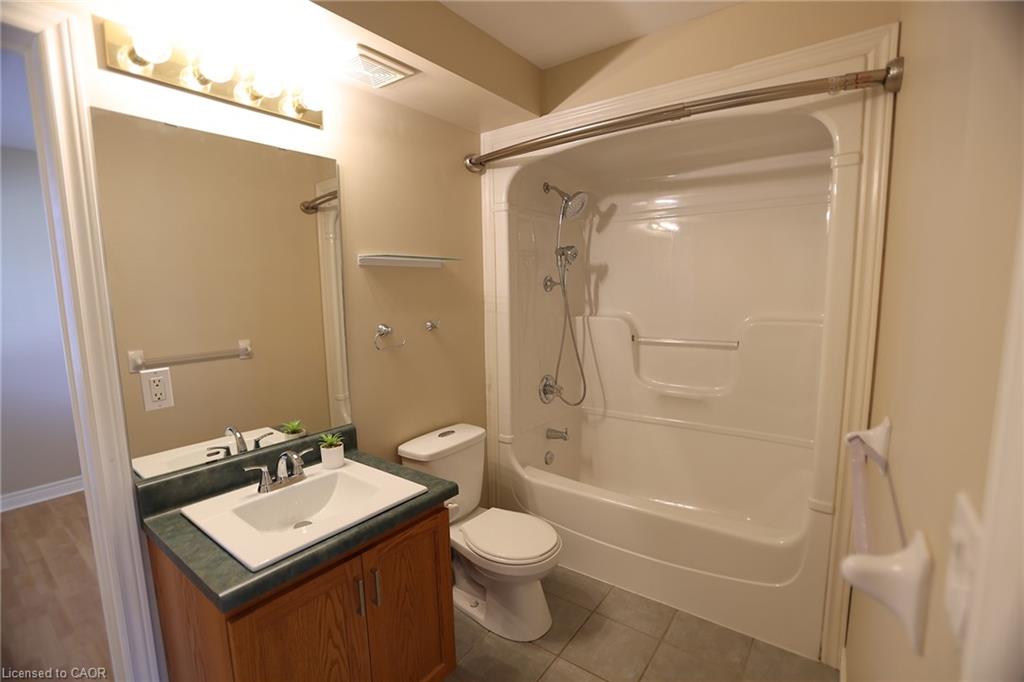 9-2 Harbour Drive Property Photo 18