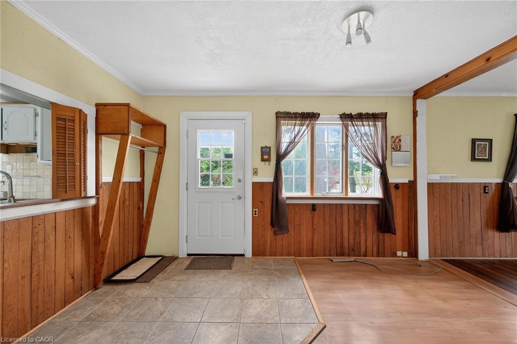 313 John Street Property Photo 8