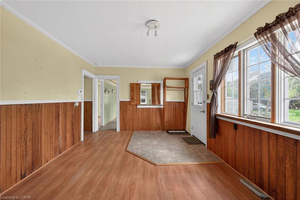 313 John Street Property Photo 9