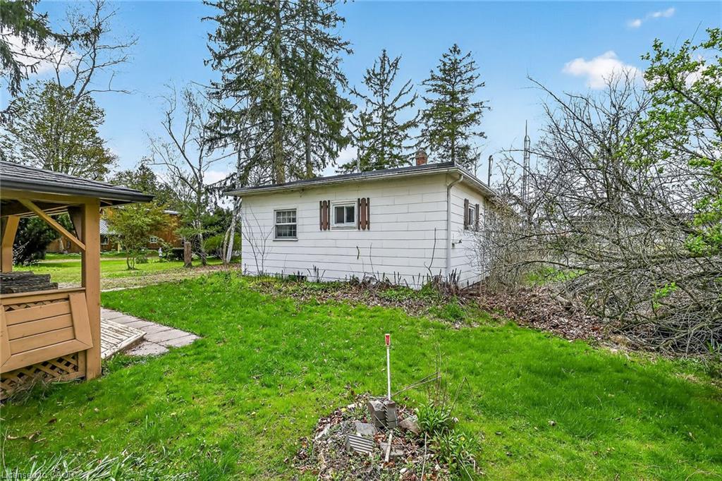 313 John Street Property Photo 28