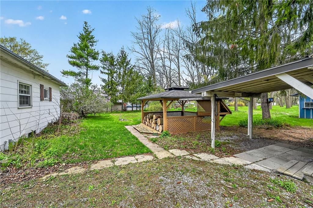 313 John Street Property Photo 29