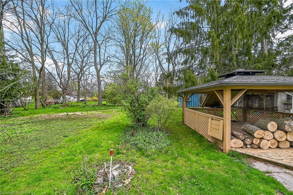 313 John Street Property Photo 31