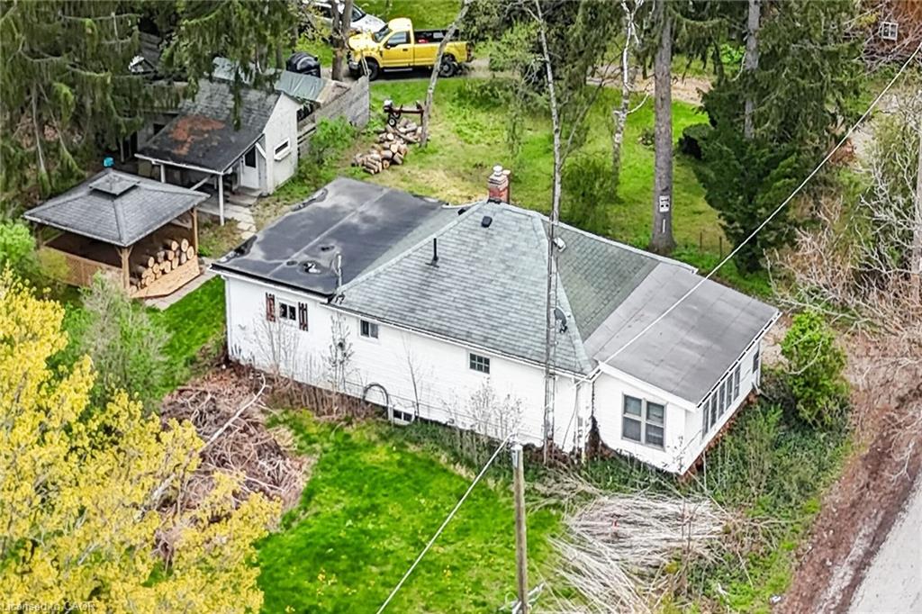 313 John Street Property Photo 43