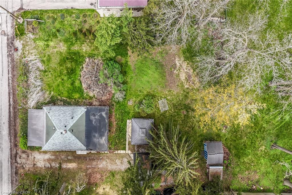 313 John Street Property Photo 45