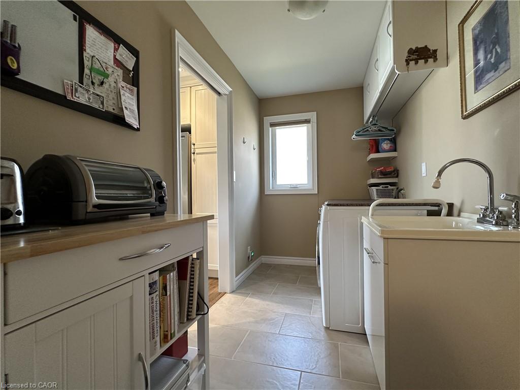 99 Angler Avenue Property Photo 30