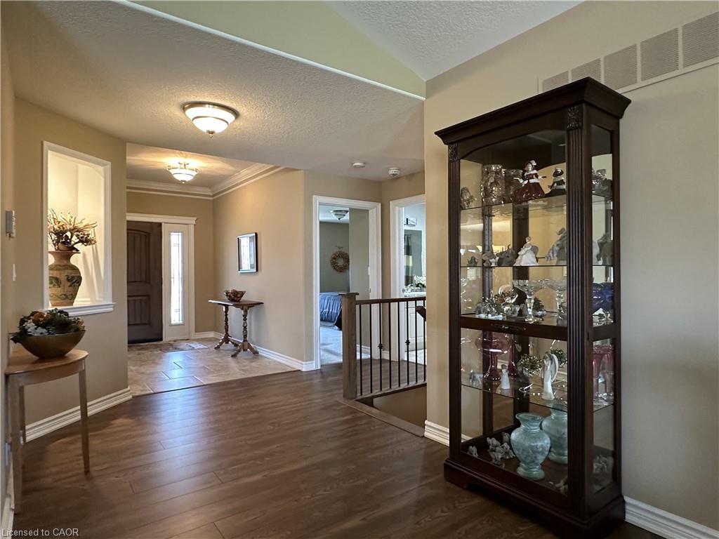 99 Angler Avenue Property Photo 31