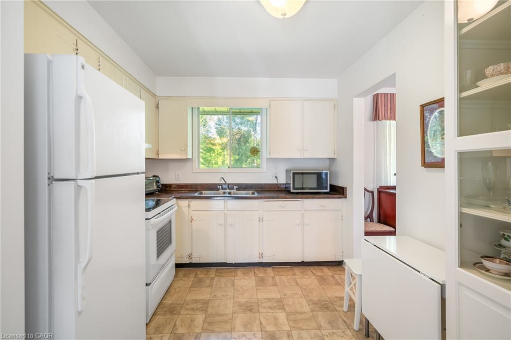 225 Anne Street Property Photo 14