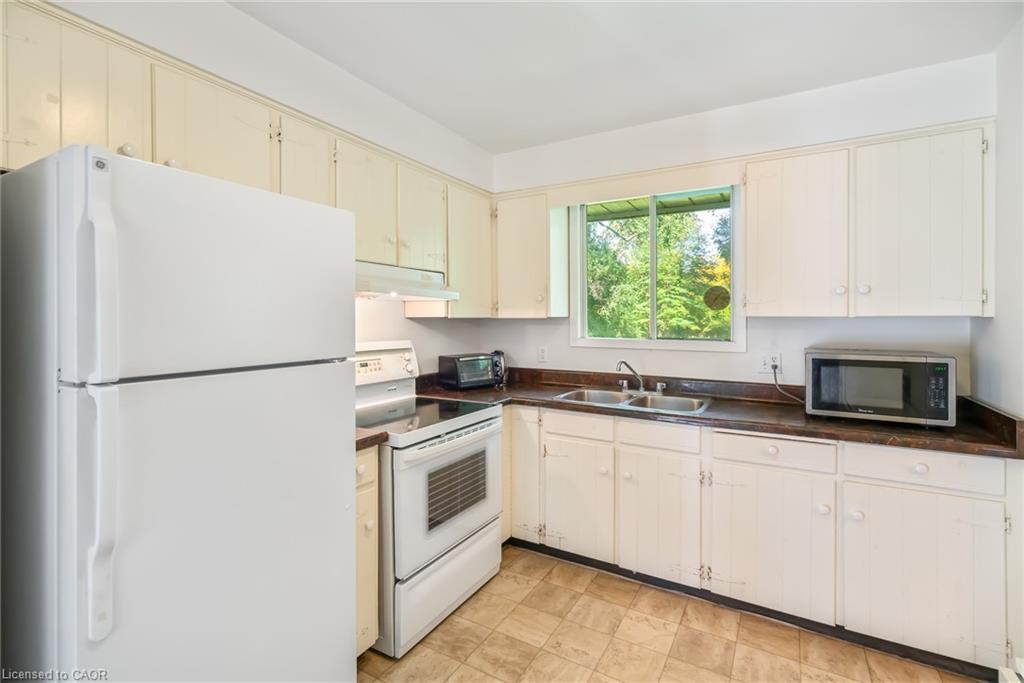 225 Anne Street Property Photo 15
