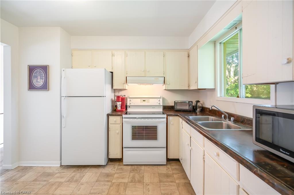 225 Anne Street Property Photo 16