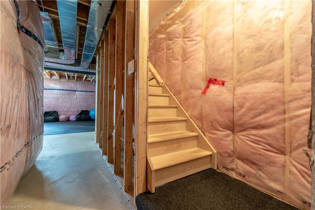 8-2621 Holbrook Drive Property Photo 39