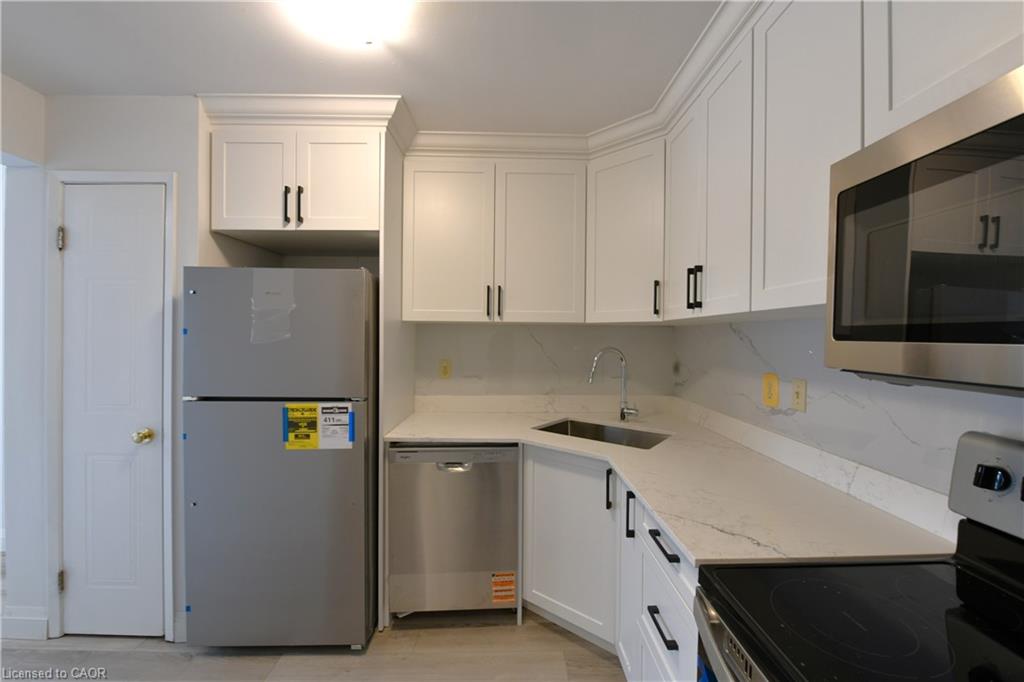 111-1247 Huron Street Property Photo 4