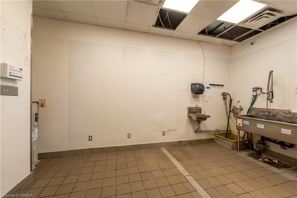 11 Sinclair Boulevard Property Photo 11