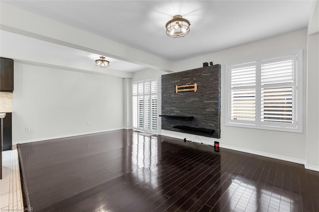 183 Penny Lane Property Photo 8