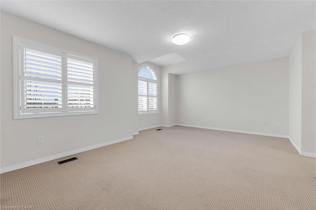 183 Penny Lane Property Photo 13