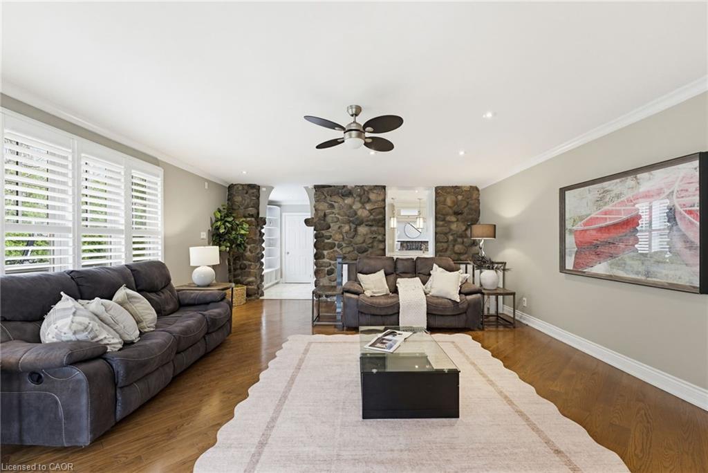 3083 Lakeshore Road Property Photo 14
