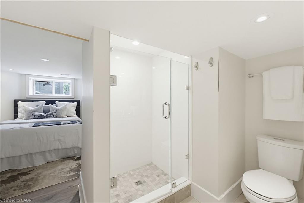 3083 Lakeshore Road Property Photo 33