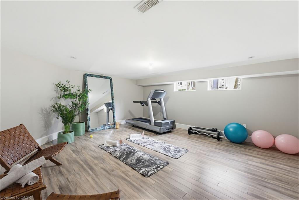 3083 Lakeshore Road Property Photo 40