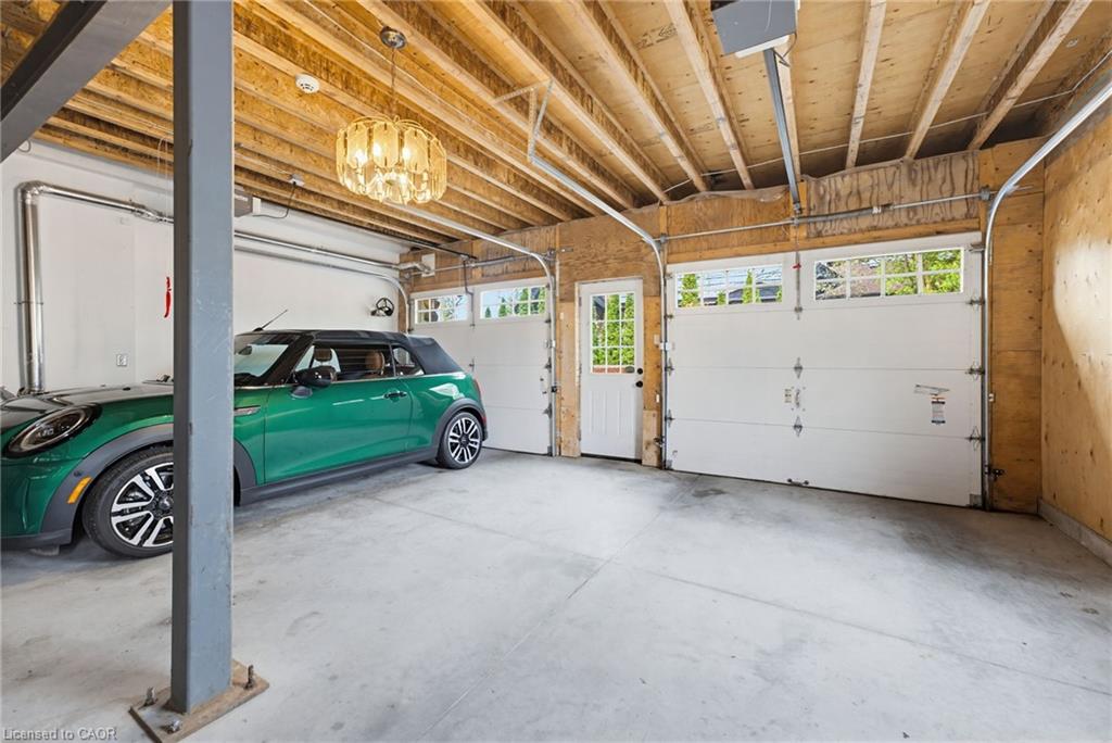 3083 Lakeshore Road Property Photo 44