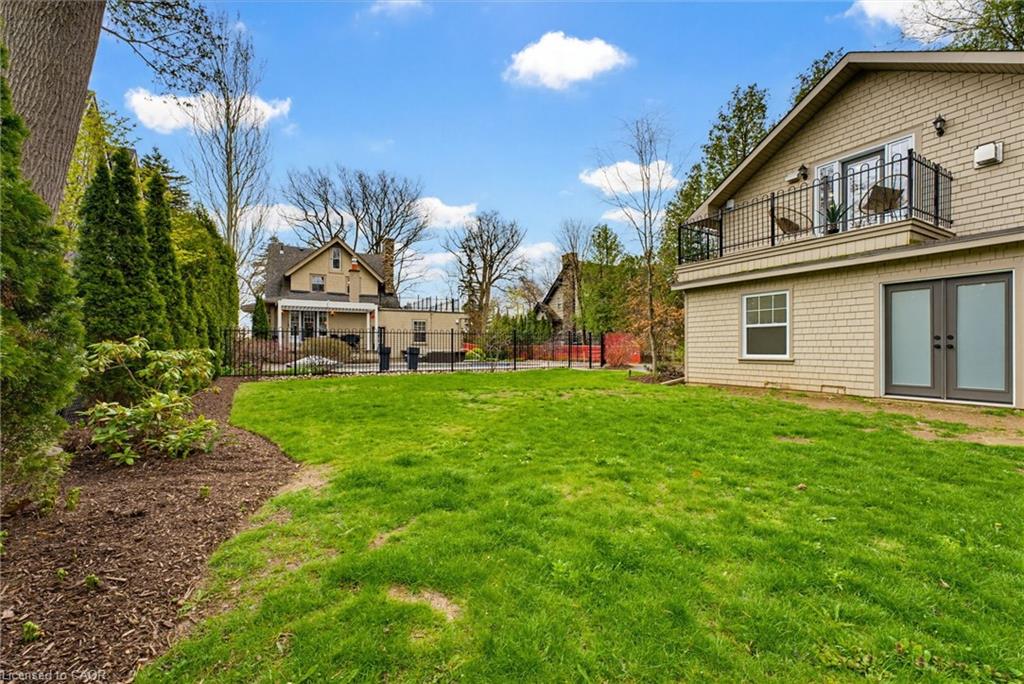 3083 Lakeshore Road Property Photo 45