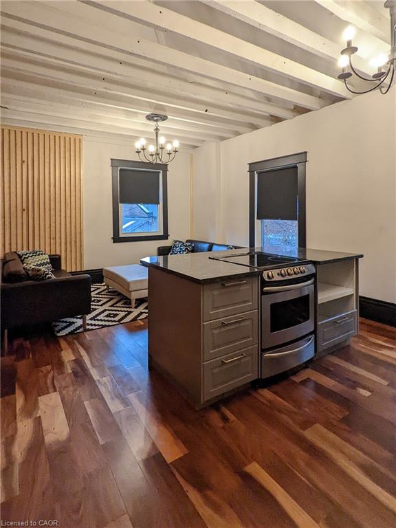 158 Hunter Street E Property Photo 17