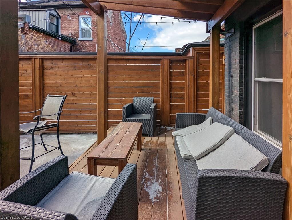 158 Hunter Street E Property Photo 37