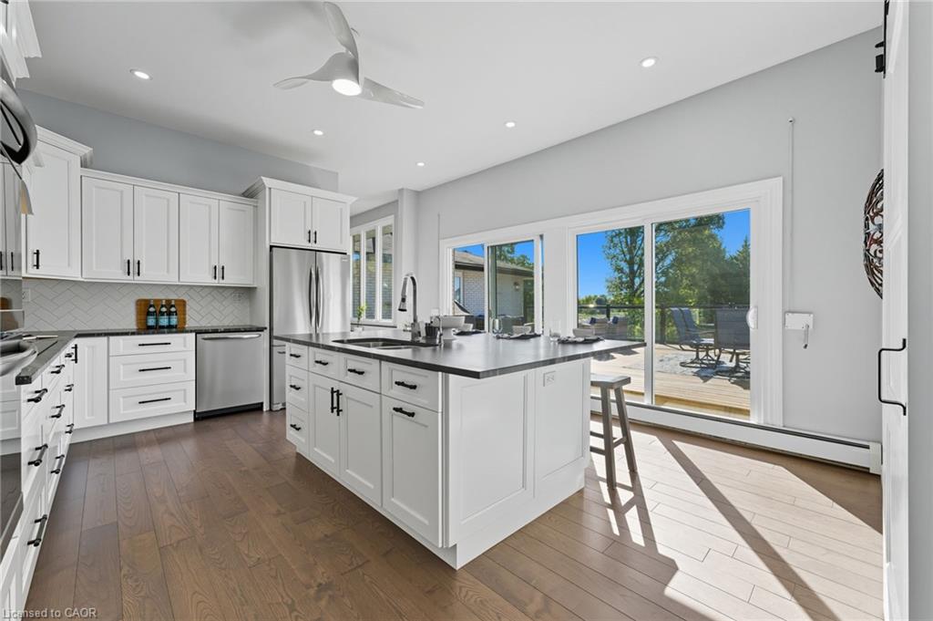 1392 Wrigley Road Property Photo 10