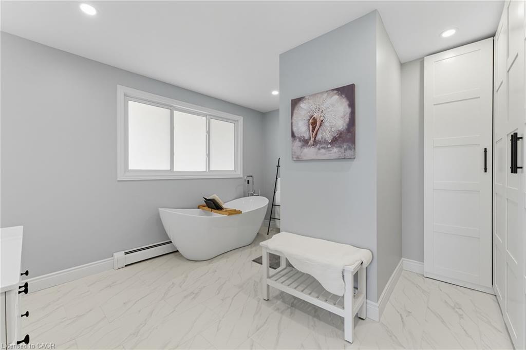 1392 Wrigley Road Property Photo 18