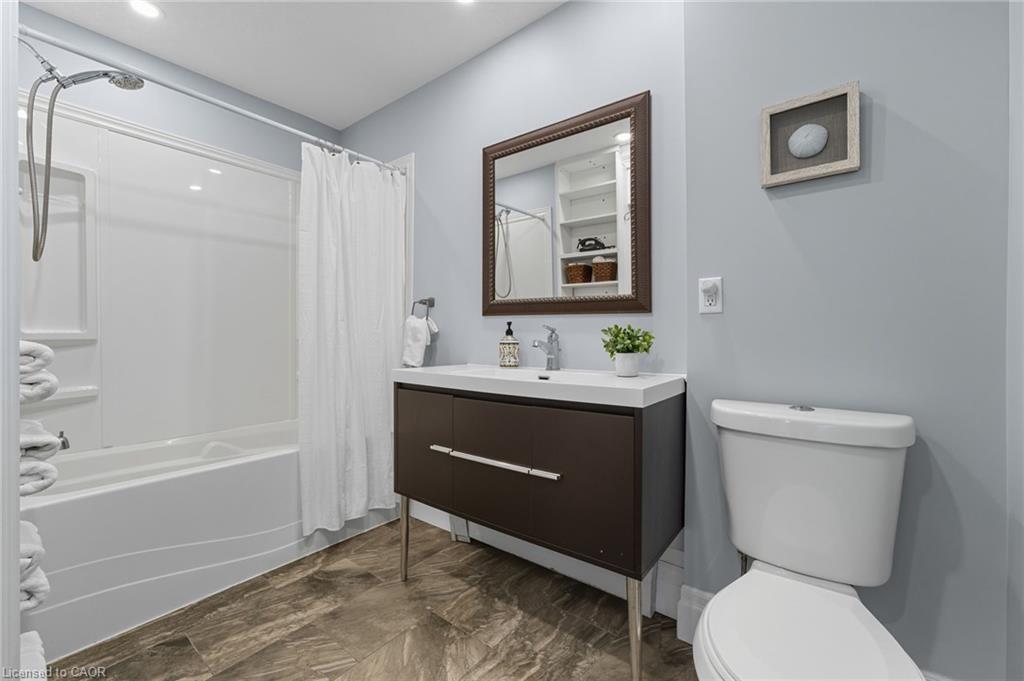 1392 Wrigley Road Property Photo 37