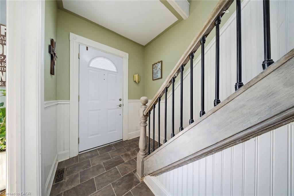 401 West Street Property Photo 4