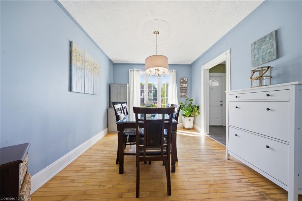 401 West Street Property Photo 8