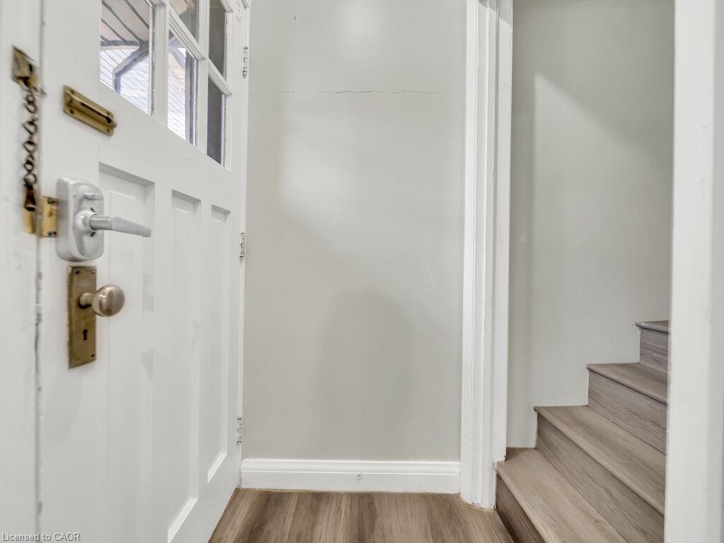 860 Vine Street Property Photo 24