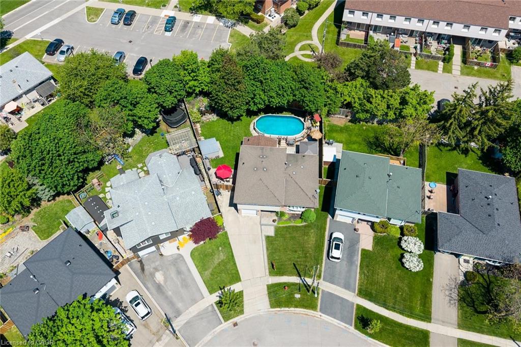 26 Marilyn Crescent Property Photo 2