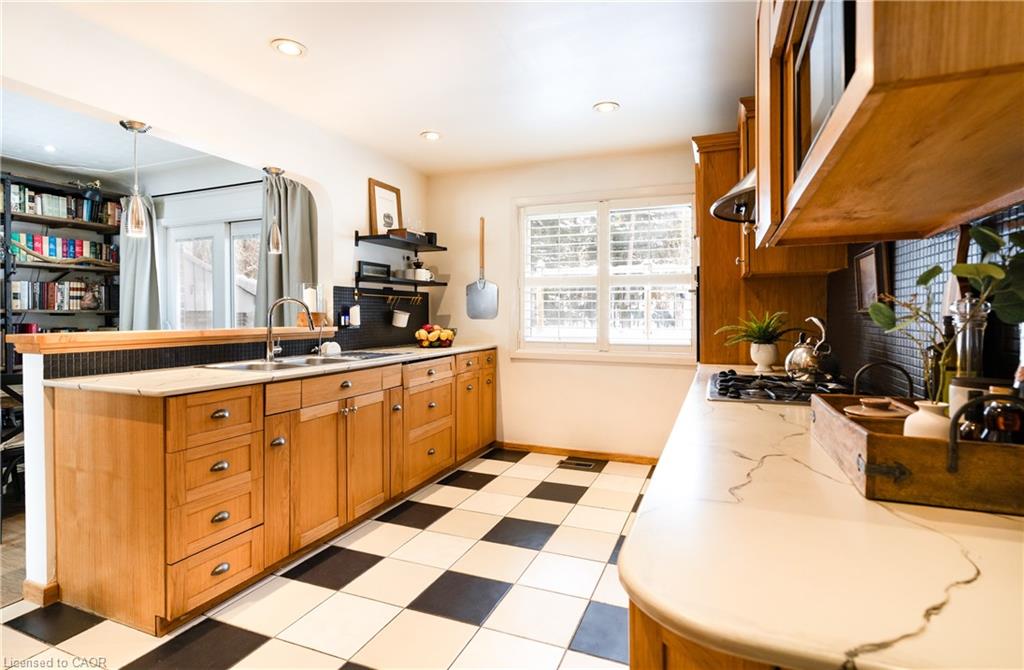 3 Fallsview Road Property Photo 7