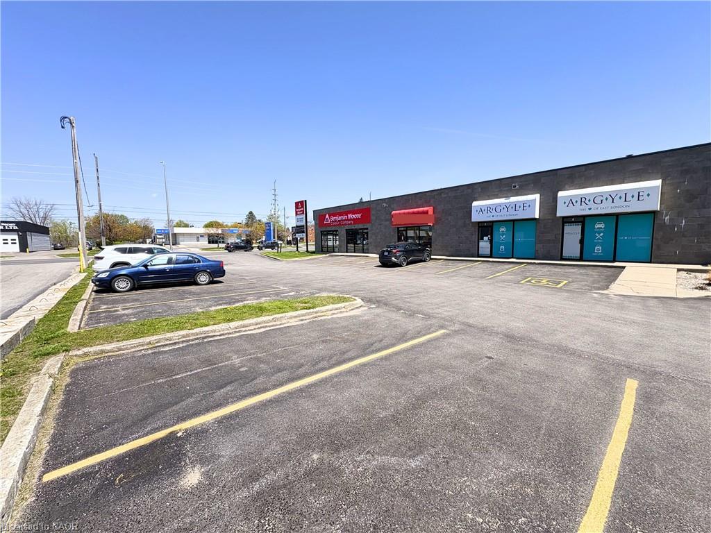 2-1815 Dundas Street Property Photo 4