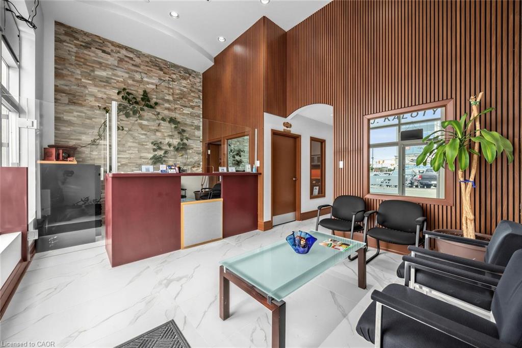 43-7920 Hurontario Street Property Photo 7