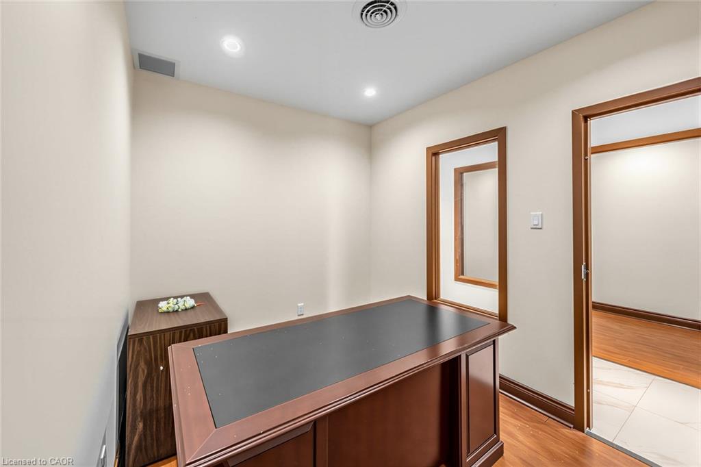 43-7920 Hurontario Street Property Photo 11